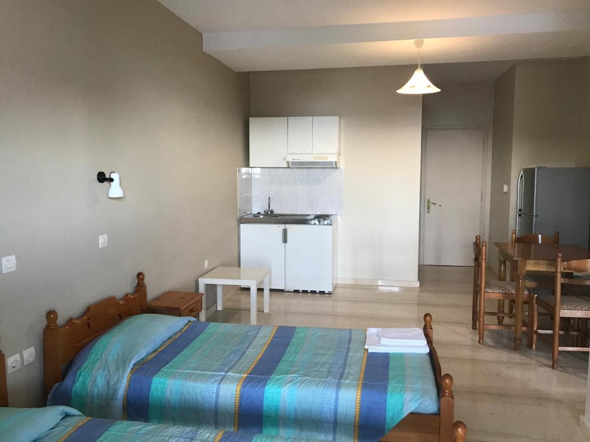 Marinos Studios Poros  Екстериор снимка